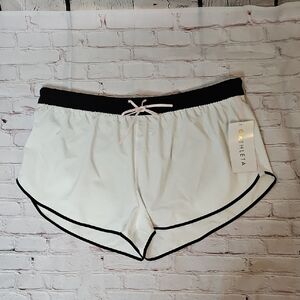 Athleta Speedwork Mid Rise Colorblock 2" Run Short NWT White/Pink/Black Size XL